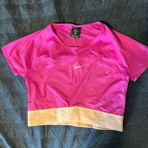 Nike Pro Cropped Shirt. Dri Fit. Size S.